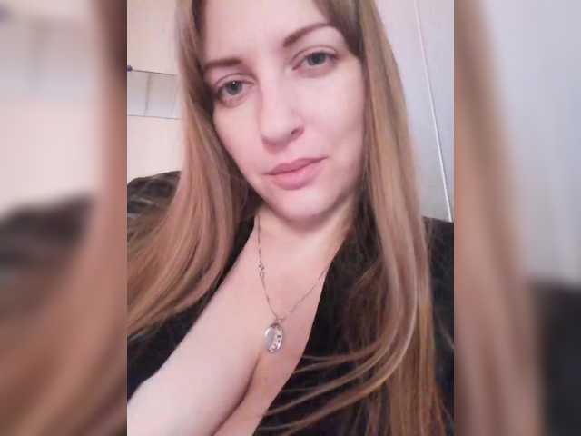 Fotogrāfijas Viktoria-play In a private chat, I will show you everything you wished for!