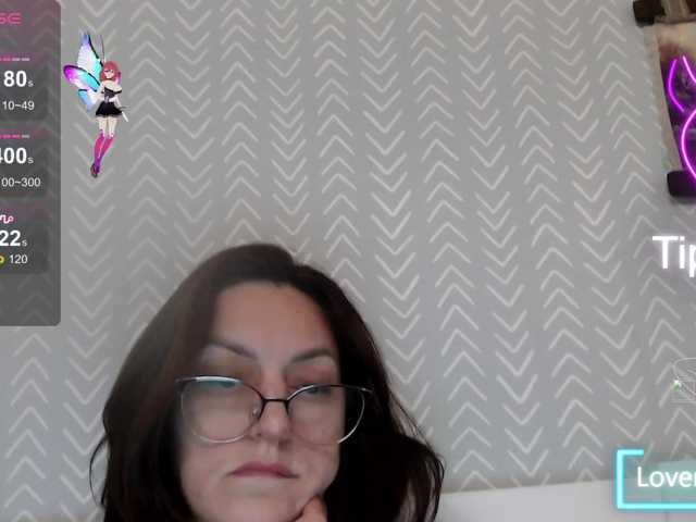 Apraides ekrānuzņēmumi Vivian-Violet