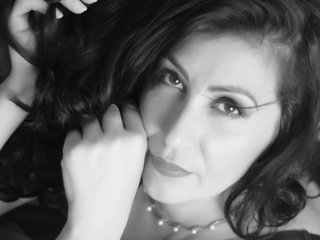 Erotiska video tērzēšana VogueNoir