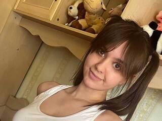 Erotiska video tērzēšana WednesdayDreams