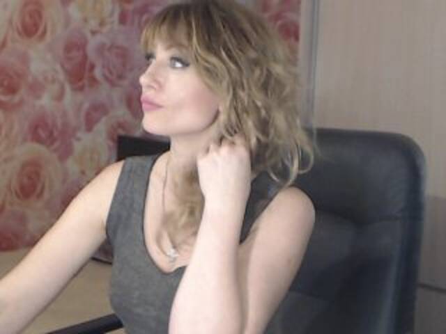 Apraides ekrānuzņēmumi RrredQueen