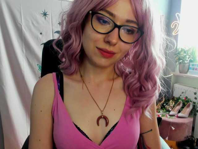 Fotogrāfijas xxHeidiLove #joi #tease #fairy #cei #sissy #sph #cbt #young #girl #hot #cute #natural #healthy #ahegao #ass #english #german #curlyhair #cuckold