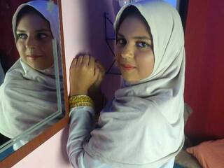 Erotiska video tērzēšana YaminaIssawi