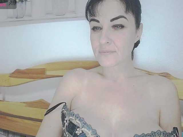 Fotogrāfijas BlackQueenXXX I record a video with your fantasies .800 current in time 15 minutes !!
