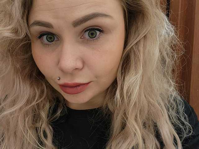 Profila foto YourFunnyBlondiee