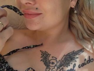 Erotiska video tērzēšana YourFunnyBlondiee