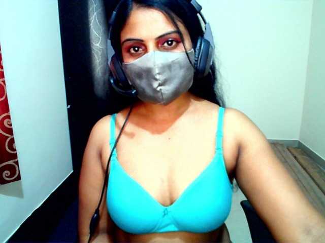 Fotogrāfijas yoursavitha5 my neighbour at home | Make me Squirt at Pvt | Today free show for all| Please support | lets party [none] [none] [none]