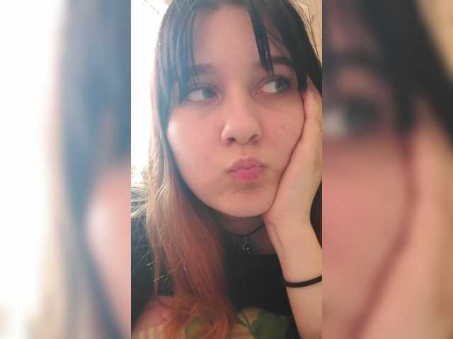 Apraides ekrānuzņēmumi Queenorgasms